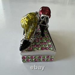 2000 Estee Lauder PARTY SHOES Beautiful Solid Perfume Compact (Empty)