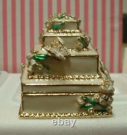 2003 Estee Lauder Solid Perfume Compact Sylvia Weinstock Wedding Cake MIB