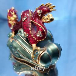 2005 Estee Lauder Lucky Rd Dragon Crystal Enamel Beautiful Solid Perfume Compact