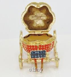 ESTEE LAUDER 2000 Cinderella Coach Solid Perfume Compact AUTOGRAPHED by DESIGNER
