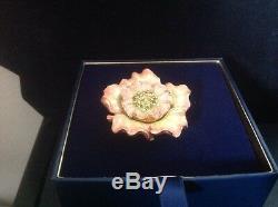 Estee Lauder Beautiful Romantic Flower Compact for Solid Perfume 2010 new in box