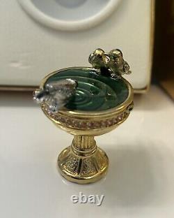 Estee Lauder'Birdbath' Solid Perfume Compact