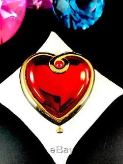 Estee Lauder Gold-tone Ruby Red Enamel Rhinestone 2008 All Heart Powder Compact
