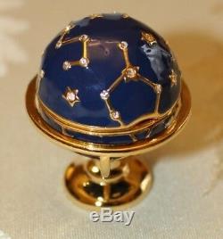 Estee Lauder Pleasures Glittering Globe Compact For Solid Perfume Brand New