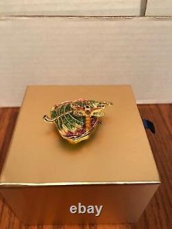 Estee Lauder White Linen Holiday 2009 Magical Leaf Perfume Compact Strongwater