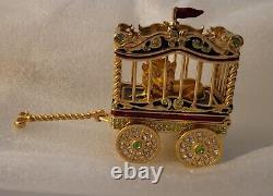 Estee lauder Circus Cage with Lion