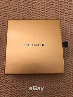 New Estee Lauder Re-Nutriv Intensive Comfort Pressed Powder. 01 Transparent. 8g