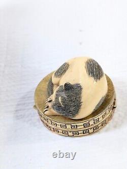 Vintage Estee Lauder Sleeping Cat Cinnabar Solid Perfume Compact Ivory Series