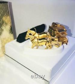2003 Estee Lauder Pleasures Gilded Stagecoach Solid Perfume Compact