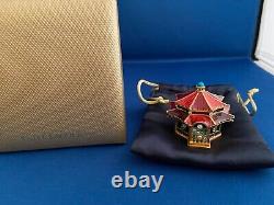 Estee Lauder Enchanting Pagoda Compact de Parfum Solide par Jay Strongwater