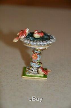 Jay Strongwater Estee Lauder Compact Precious Bird Figurine Birdbath - Boîte En Émail