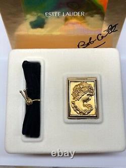 NIB COMPLET 2000 Estee Lauder Youth Dew Gold Cameo Compact de Parfum Solide Signé