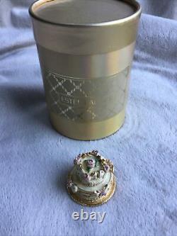Rare Estee Lauder Beautiful Party Cake Solid Perfume Compact Boîte
